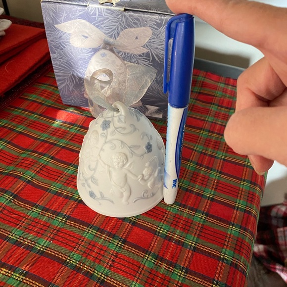 LLADRO Bell/ Campana ornament - Picture 2 of 3